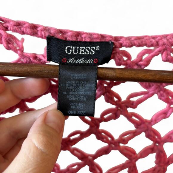 Y2k guess pink crocheted shawl - Picture 3 of 5